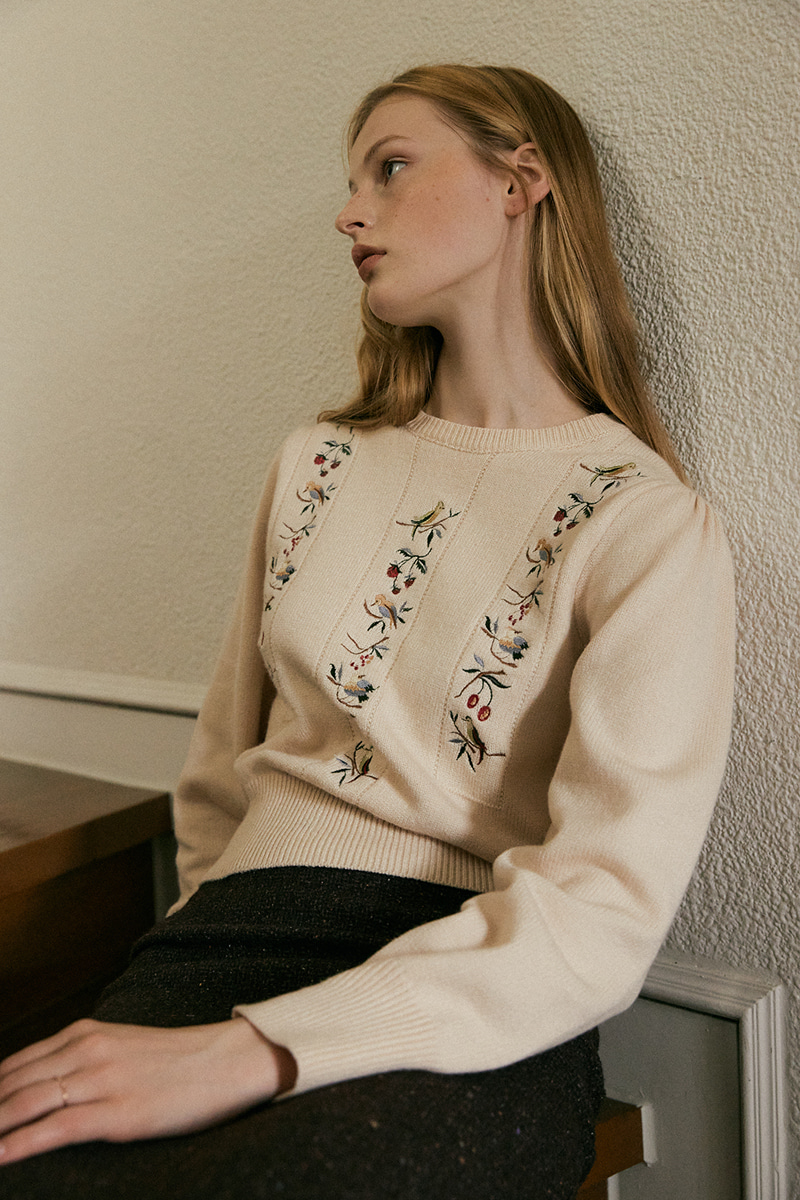 Parrot Embroider Wool Knit_Cream