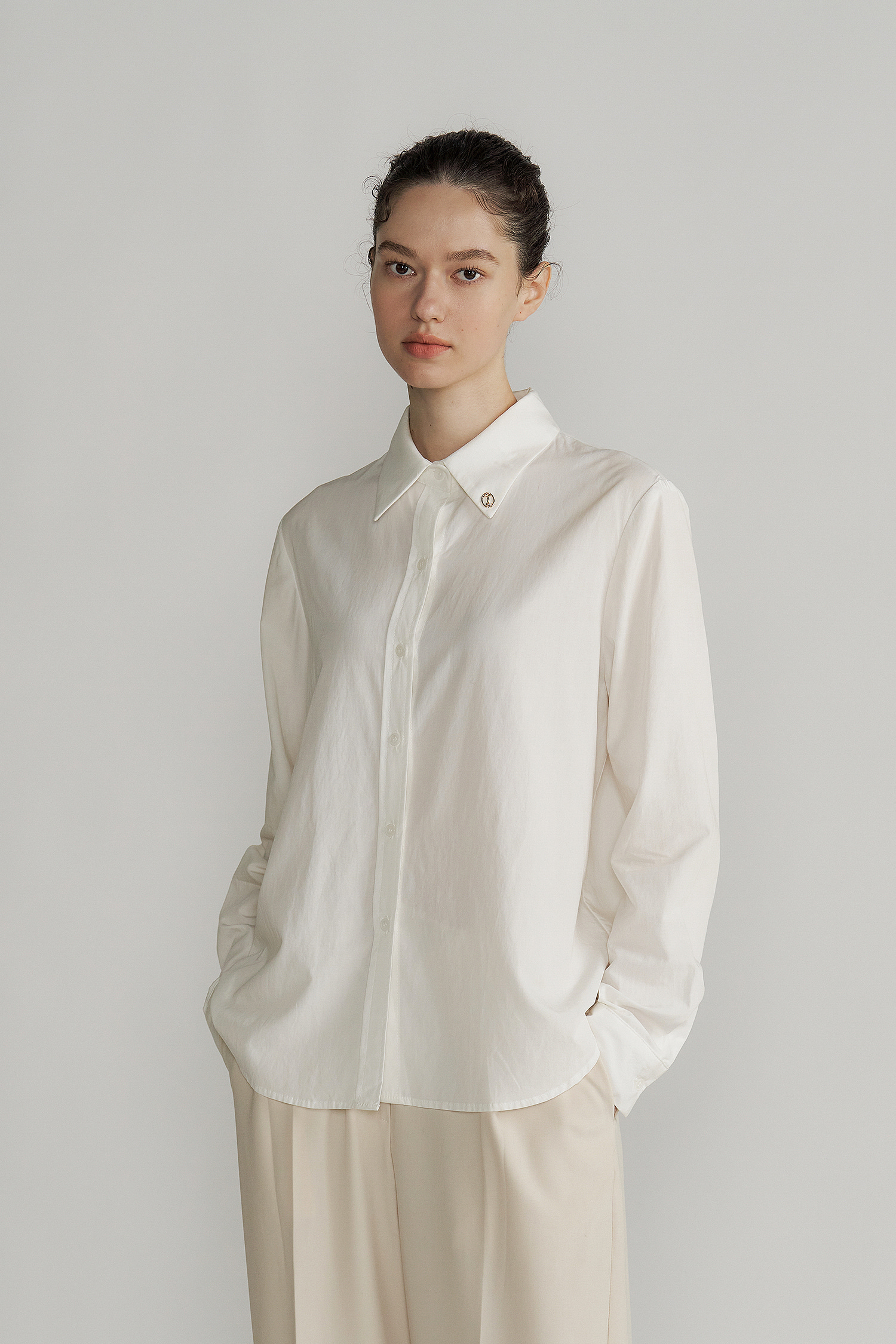 Soft ornamental shirt (white)