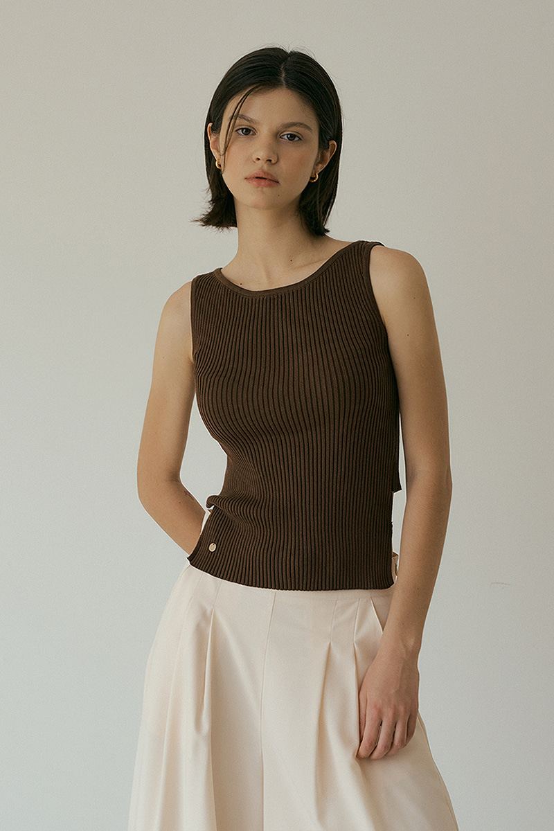 [당일 발송]Back strap boat-neck sleeveless knit (brown)