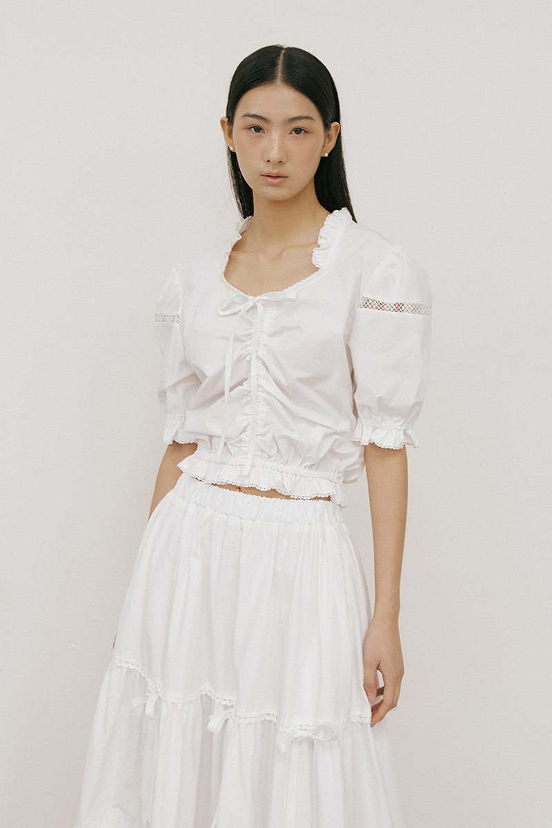 Frill Lace Blouse (ivory)